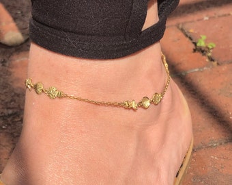 B1553 Fine Looking 14k Solid Gold Thin Design Figaro Chain Anklet 8.2-14k Solid Yellow Gold