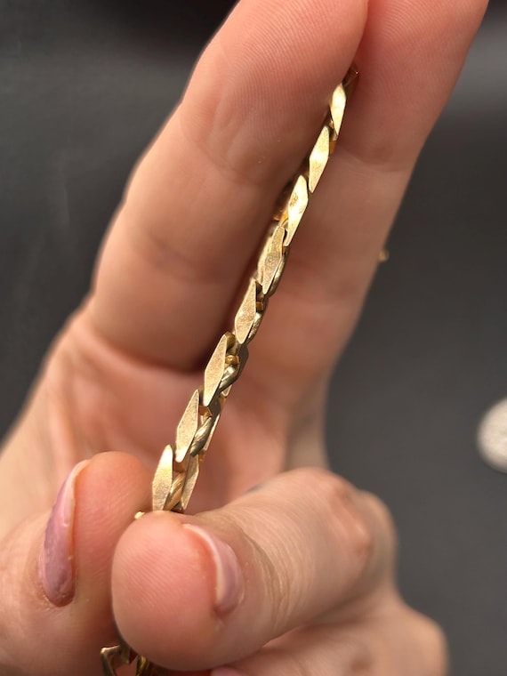 Estate Stackable 9k Gold Link Chain Bracelet - 3/… - image 11