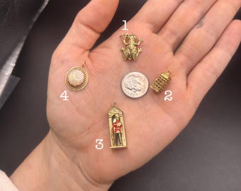 Estate Stackable 9k Gold Mixed Charms Pendants 4/17 - LOT K