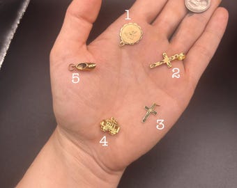 Estate Stackable 14k Gold Mixed Pendants Charms  - 5/21 - LOT J