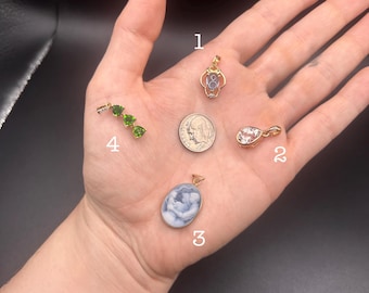 Estate Stackable 14k Gold Mixed Pendants Charms  - 5/21 - LOT H