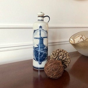 Delft blue bottle - Z.O. bottle Geneva -Holland