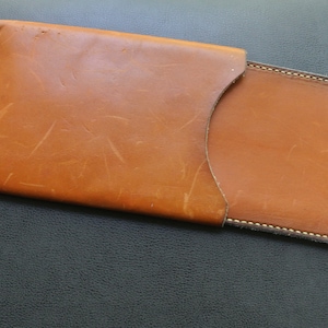 Ledertasche - Passgröße - Schultergurt - handgefertigt in Quebec