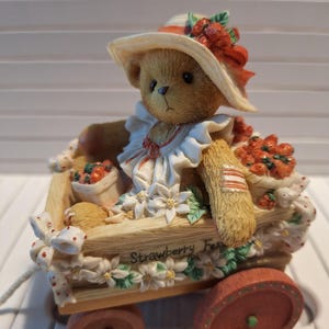 クマの置物 - プリシラ ヒルマン - 「あなたに最適なクマを選びました。」