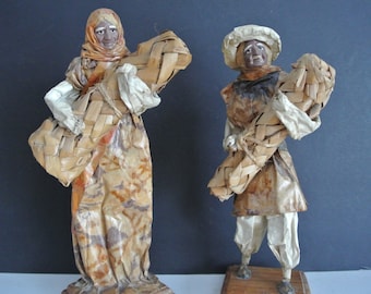 Maché paper sculptures - man and woman - handmade - Mexico