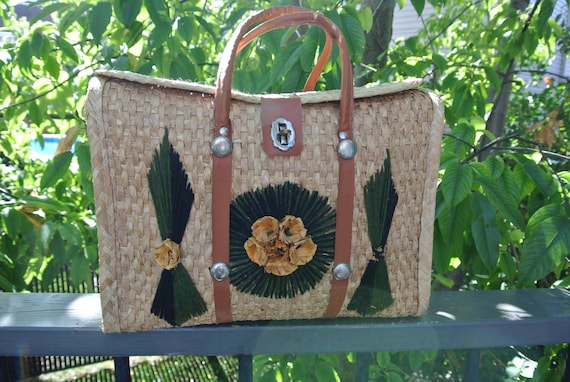 Wicker bag - Vintage - beach bag - wicker basket - image 1