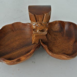 Wooden bowl - Pod wood - Totem handle - Bowl