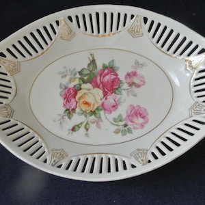 Porcelain serving dish - Germany