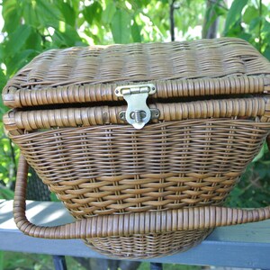 Wicker basket - Storage basket - Large sewing basket - Vintage