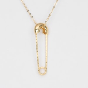 18K Gold Safety Pin Pendant Charm Holder Chain Connector Gold Layered Necklace NeckMess Annex Links Link Brooch Wear Anything on Shirt M4030