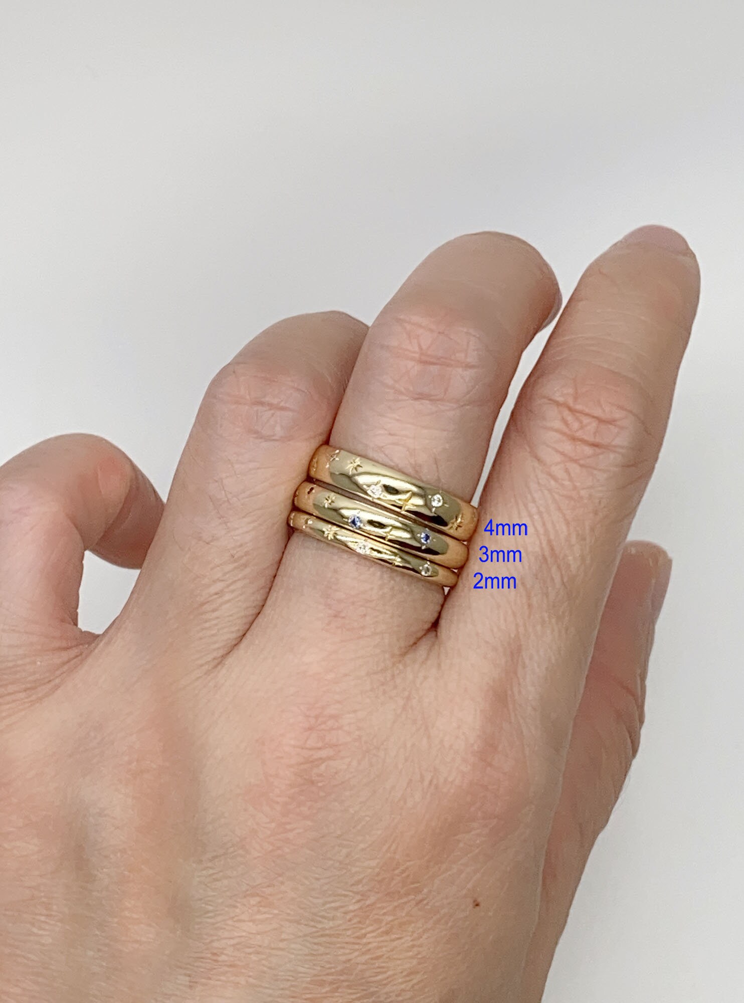 Diamond and Stars Ring 2mm 3mm 14K Gold Wedding Band Hand Engraved