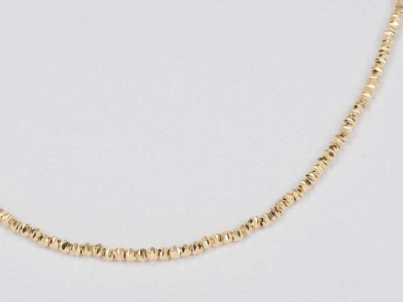 Collar de oro auténtico de 18 quilates, cadena de 45 cm (18"), mitad clip, mitad cuenta brillante, 3,8 g+, con textura de cuentas, especial, versátil, ideal como regalo para ella. R4381 imagen 2
