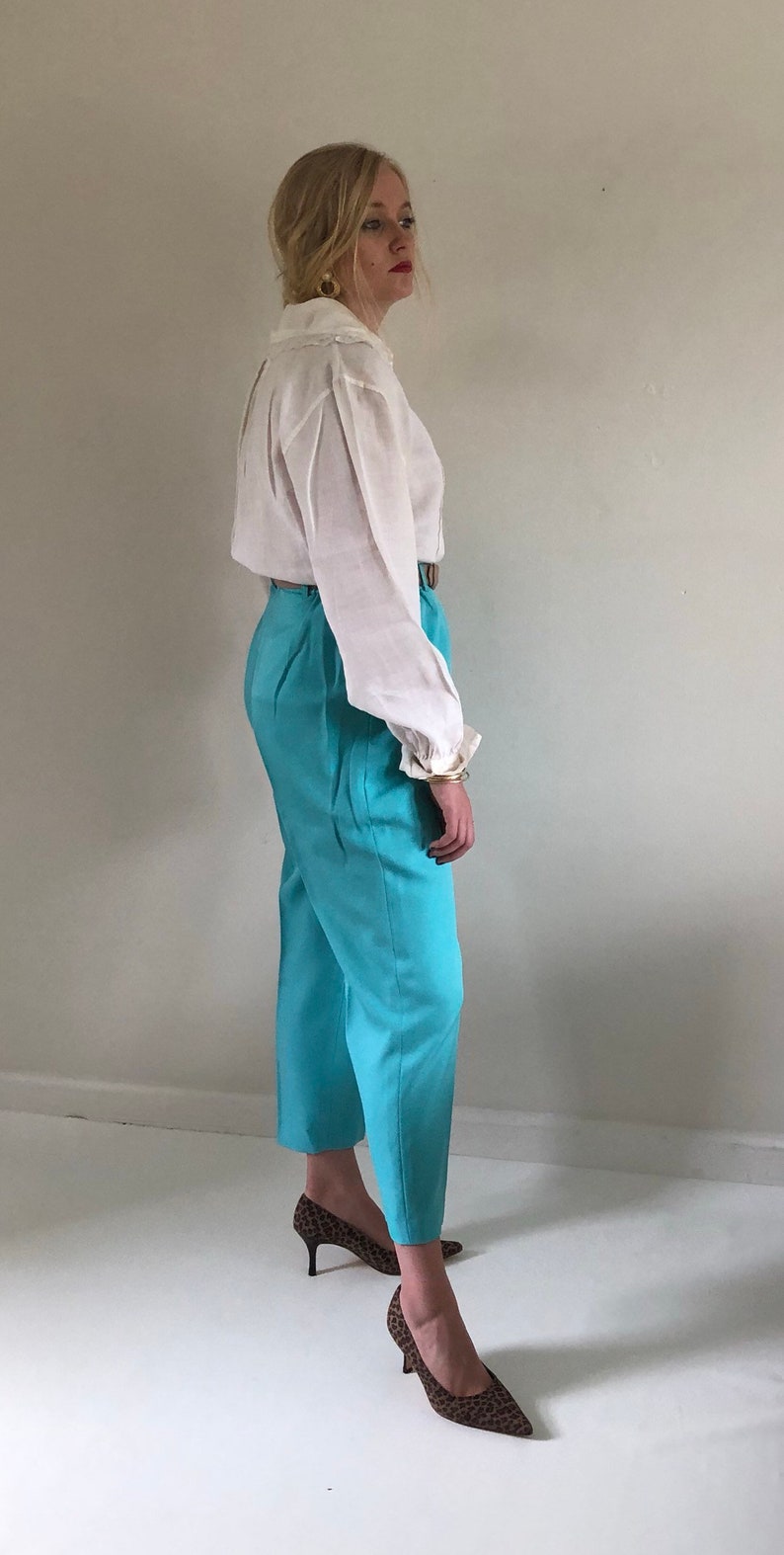 80s pleated polyester pants  vintage turquoise aqua high waisted pleated tapered polyester pants trousers 26-32 W