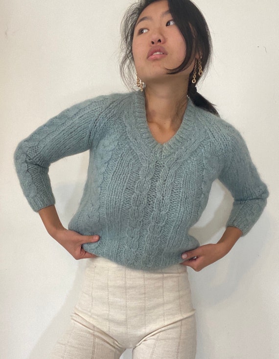 50s hand knit mohair sweater / vintage baby blue h