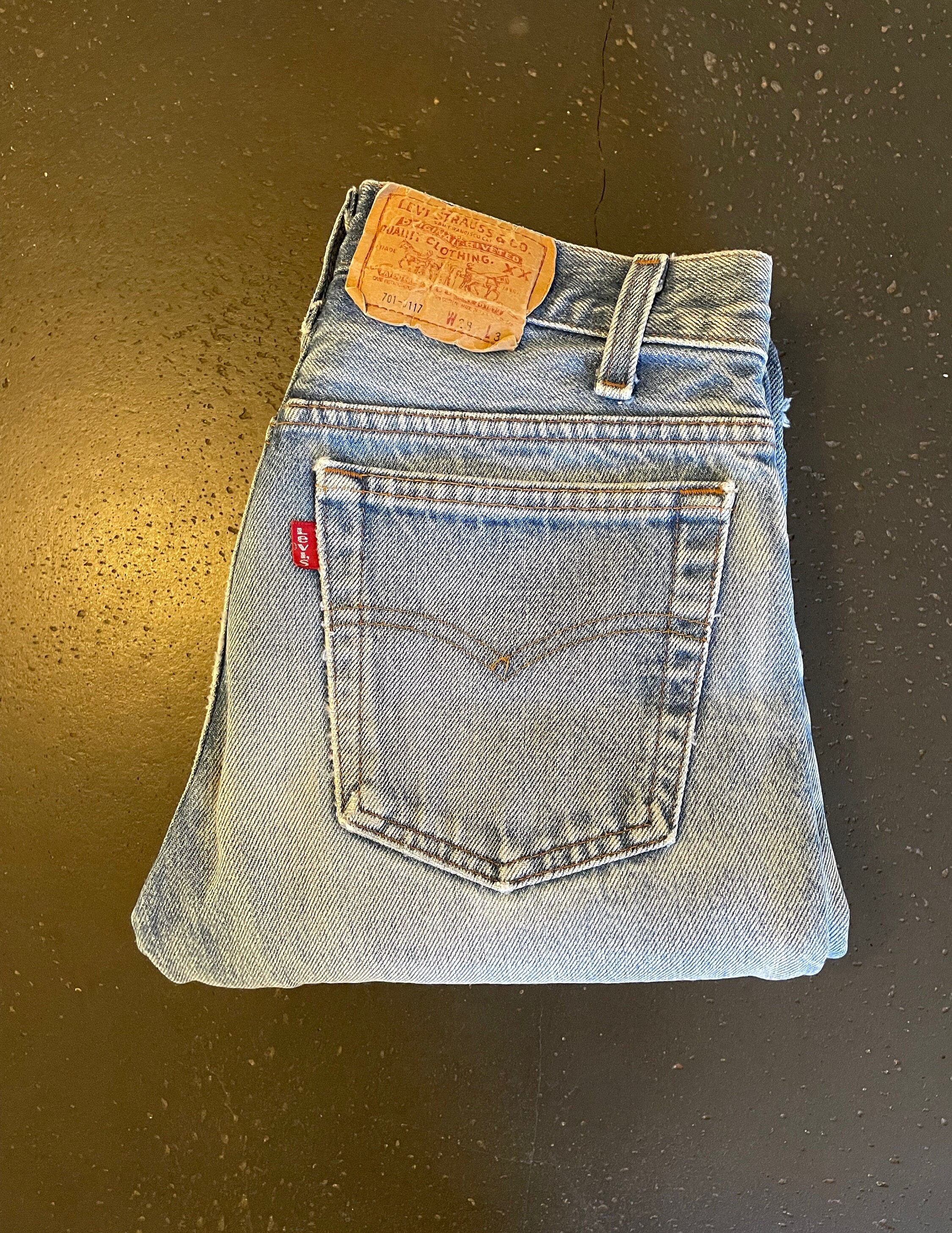 26 Levis 501 Student Jeans Vintage Womens High Waisted Faded