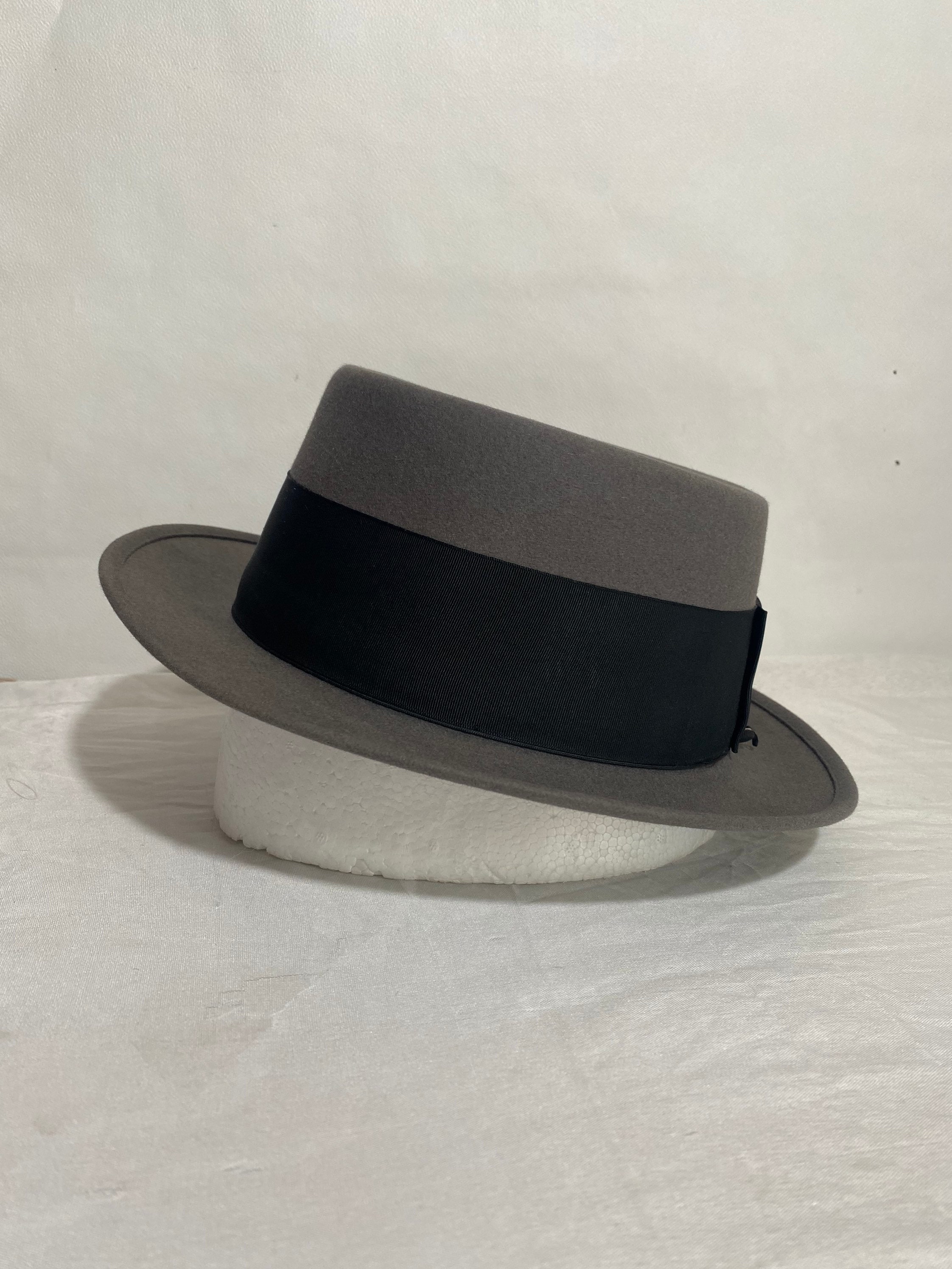 Royal De Luxe Stetson Grey Flat Top 