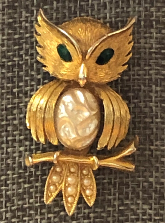 JJ Bejeweled owl brooch View 2