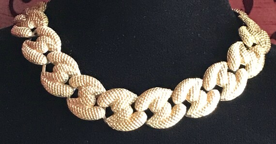 Gold plated large link choker - image 3