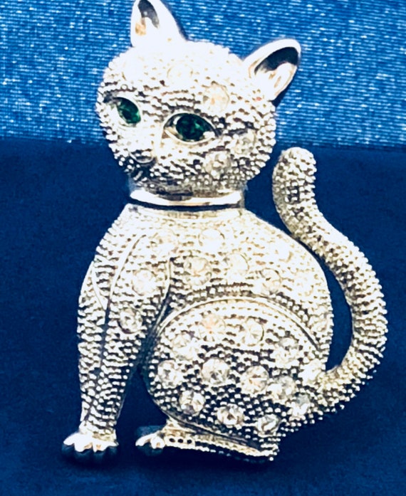 Vintage rhinestone encrusted Egyptian cat - image 4