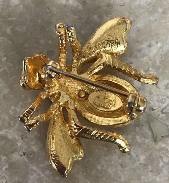 Vintage Joan Rivers bee brooch - image 4