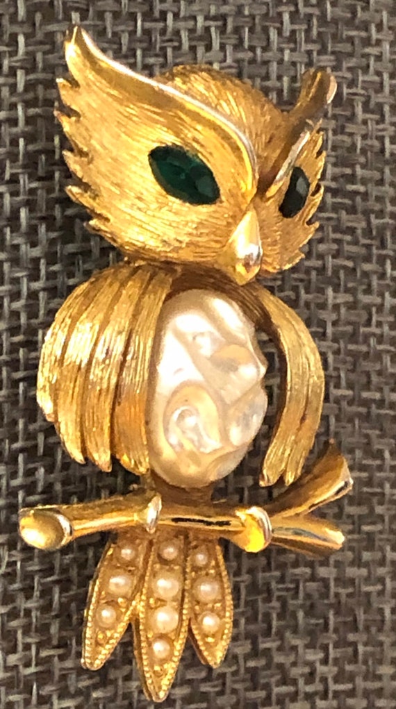 JJ Bejeweled owl brooch View 3