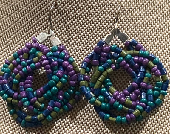Woven Seed Bead necklace and earrings - image 6