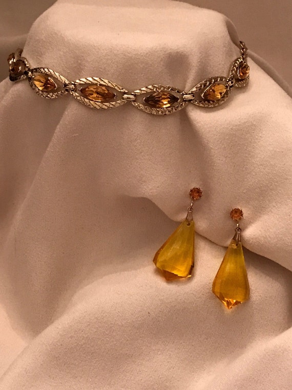 Coro, Lucite and gold choker, with coordinating Lu