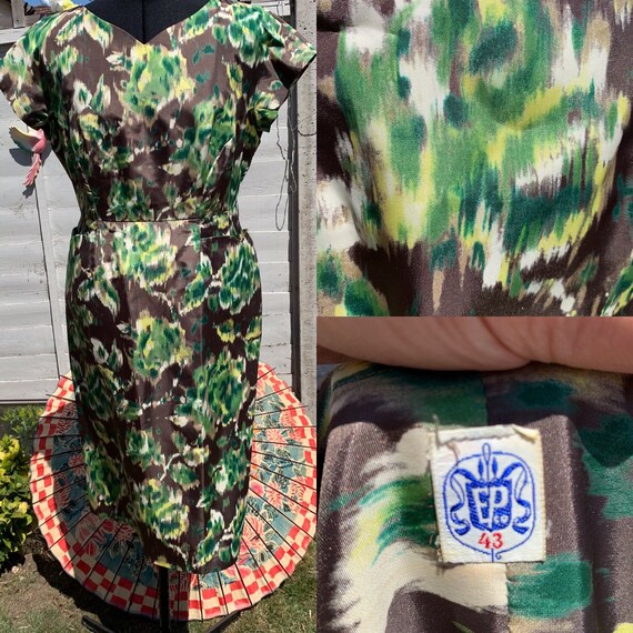 Green goddess! Stunning 1950s wiggle dress.