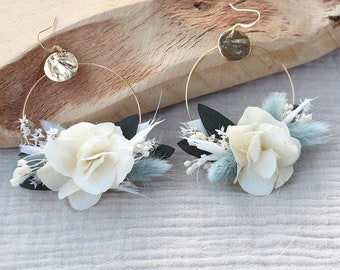 Hoop earrings GIULIANA dried and preserved flowers sage green and ecru soft hue, handcrafted jewelry wedding in Provence