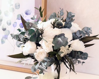Bouquet de pivoines blanches ATHENES en fleurs éternelles , bouquet de mariée éco-responsable avec pivoines et eucalyptus stabilisés