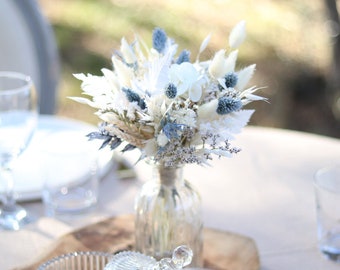 Centre de table fleurs séchées et stabilisées OSLO déco bleu et blanc éco-responsable thème bord de mer pour mariage, baptême, anniversaire