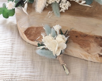 Boutonnière GOURMANDISE accessoire de marié fleur naturelle séchée et stabilisée ivoire et vert amande mariage en Provence