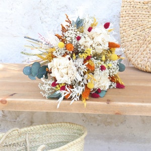 Dried flower bouquet MENTON, decorative bouquet made from natural dried and preserved flowers, Summer wedding flowers arrangement