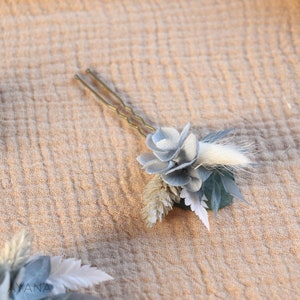 Lot d'épingles à cheveux ELSA en fleur séchée et stabilisée pour coiffure mariage bohème d'hiver couleur gris bleu image 4