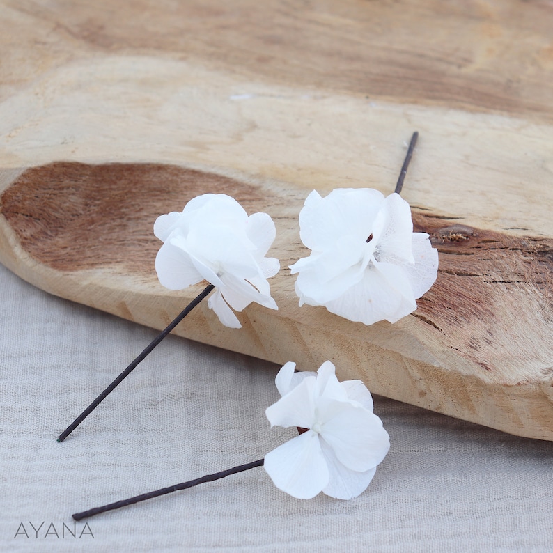 Fleuron d'hortensia stabilisé à piquer dans les cheveux, pic fleuri pour tresse ou chignon, accessoire de coiffure fleur naturelle préservée image 7