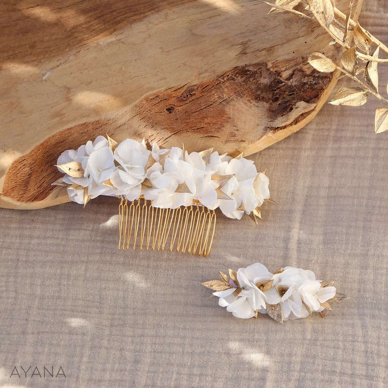 Hair comb YAËLLE natural preserved white and gold hydrangea comb for boho chic wedding bridal hairstyle, white and gold flower hair comb 1 peigne M + 1 bout.