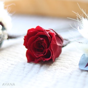 Epingles à cheveux NELLY en fleur séchée et stabilisée pour coiffure mariage bohème couleur rouge bordeaux, cadeau demoiselle d'honneur 1 rose sur épingle