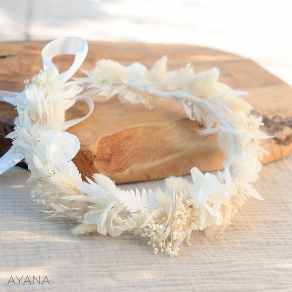 Wreath OLWEN of white dried and preserved flowers boho chic wedding theme, boho bridal white hairstyle accessory, flower girl floral wreath