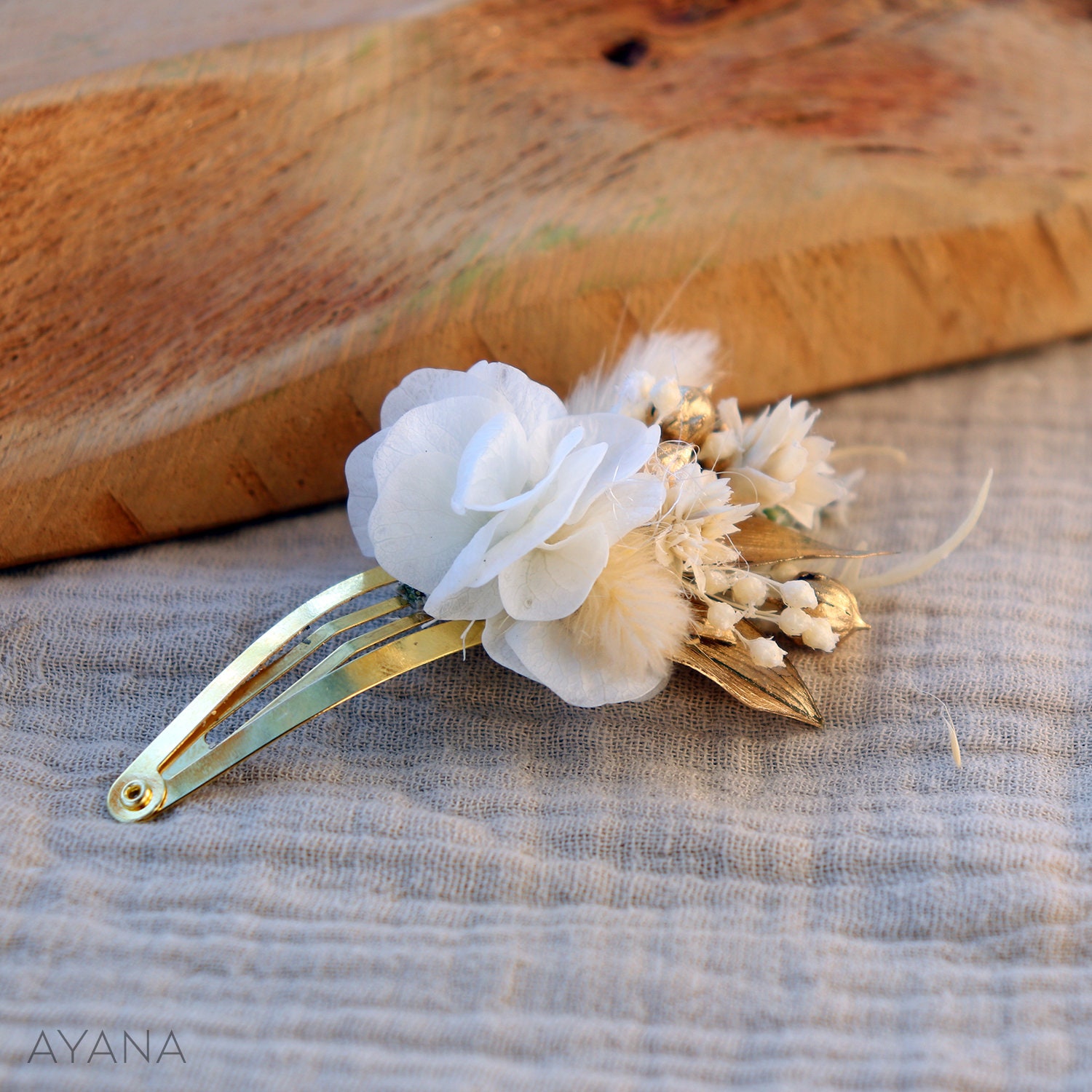 Barrette à Cheveux Bébé Avec Fleur Blanche - Clip 4,5 Cm - Pour Baptême Ou Occasion Spéciale