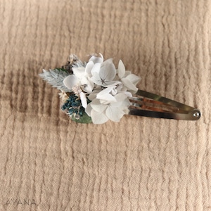 Hair barrette DELYA for children and adults a trendy hair accessory with white and pearl gray dried flowers for wedding, baptism, communion
