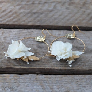 Boucles d'oreilles GWENAELLE esprit bohème chic en fleurs naturelles séchées et stabilisées blanc et doré, boucles d'oreilles mariage bohème image 7