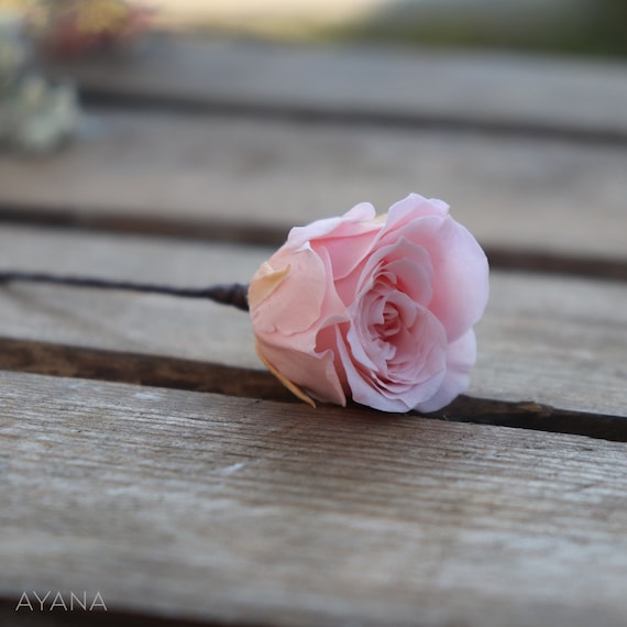 Diadema con flores secas en tonos rosas Petite