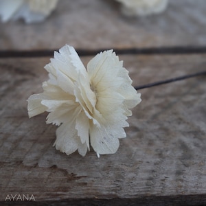 Fleuron d'hortensia stabilisé à piquer dans les cheveux, pic fleuri pour tresse ou chignon, accessoire de coiffure fleur naturelle préservée image 5