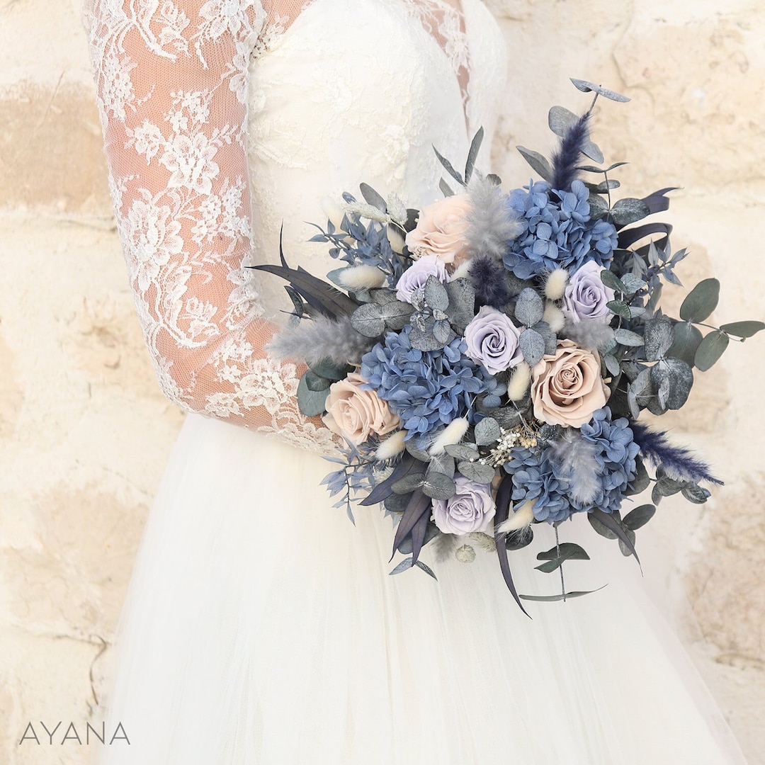 Bouquet EINDHOVEN Handmade of Dried Flower and Preserved Rose Blue Gray Tint, Bridal Bouquet