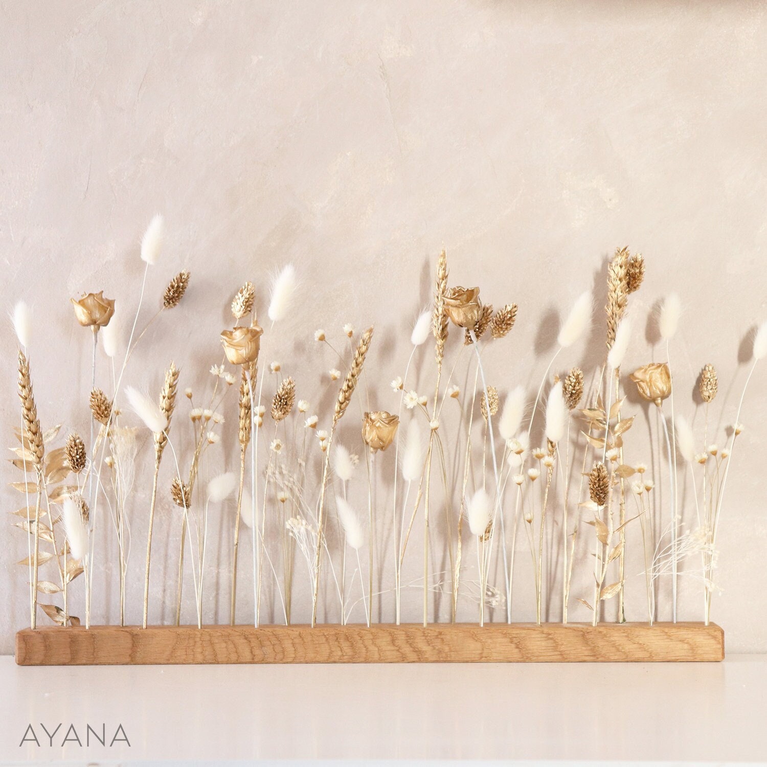 Noble wooden bar CALIFORNIE dried and preserved golden flower decoration, oak decorative bar with golden rose, wooden Christmas decoration