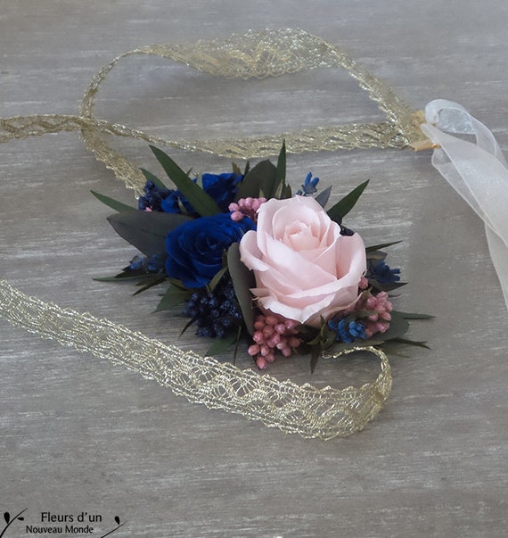 Ceinture Noélie En Roses Naturelles Stabilisées Ceinture En Dentelle Dorée Pour Cérémonies Roses Préservées Et Rubans Dorganza à Nouer