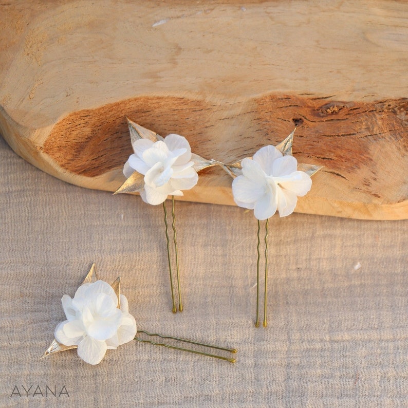 Lot épingles à cheveux YAËLLE blancs et dorés en fleurs séchées et stabilisées pour coiffure mariage bohème chic, peigne coiffure de mariée image 2