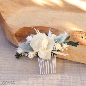 Set of GIULIANNA hairpins in dried and preserved flowers for boho wedding hairstyle in Provence ivory and sage green color 1 Petit peigne S