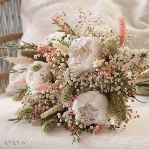 White and pink peonies bouquet AIX EN PROVENCE, composition of dried and preserved flowers, boho wedding bouquet