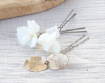 Set of hairpins DIANE in natural white preserved hydrangea and golden eucalyptus, boho wedding hairstyle accessory in sustainable flower